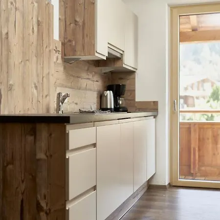 Life Apartment