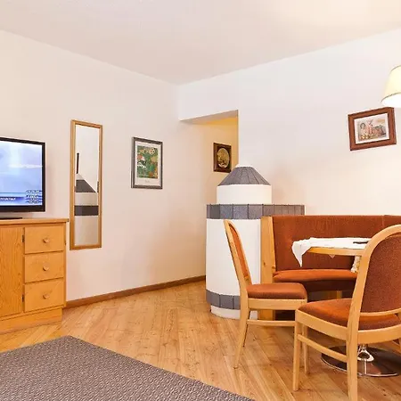 Life Apartment *